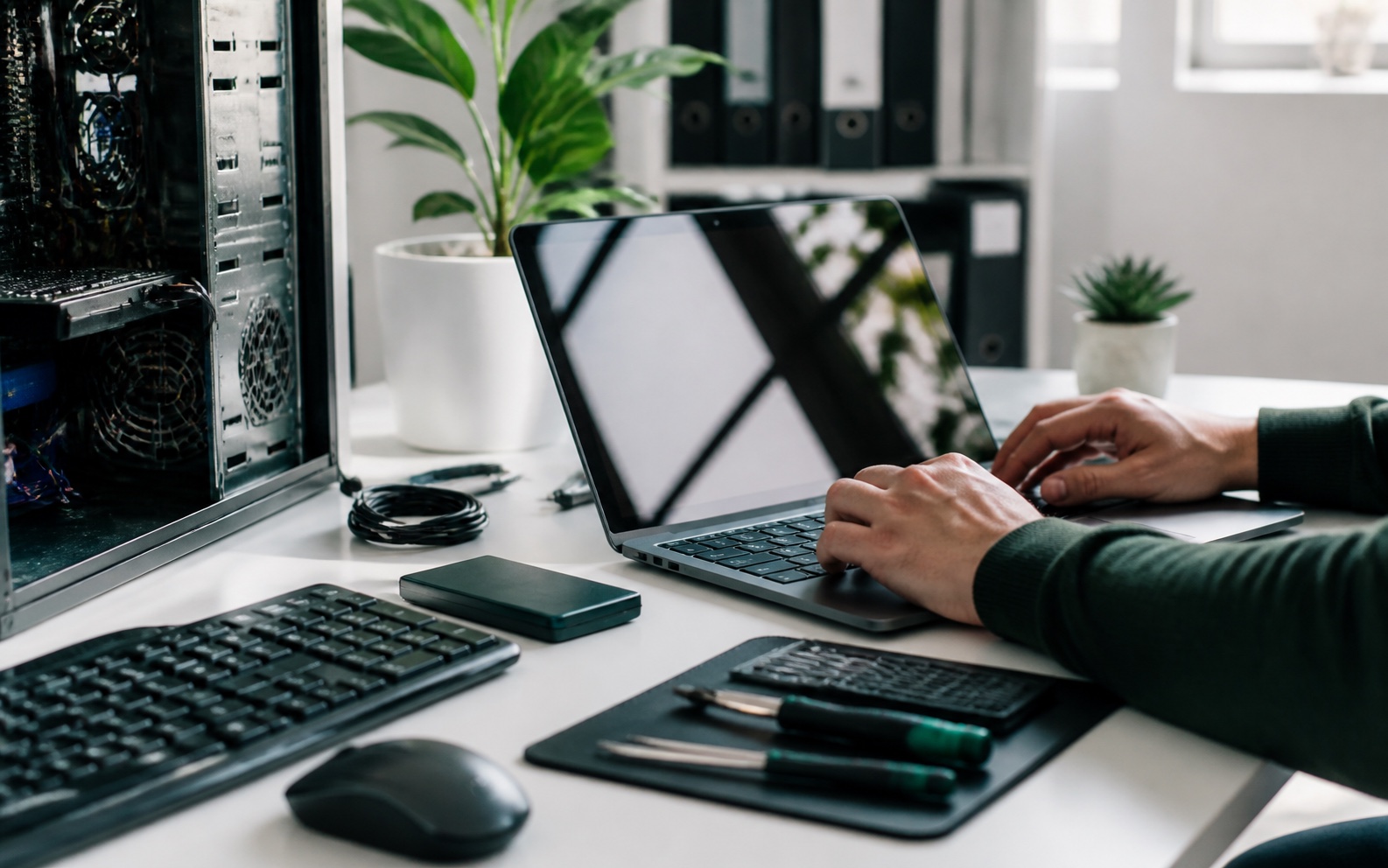 Laptop és számítógép hibaelhárítás közben